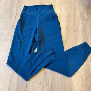 Lululemon women’s Blue joggers size 2